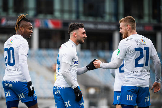 IFK Norrköpings Sead Haksabanovic jublar med lagkamraten
