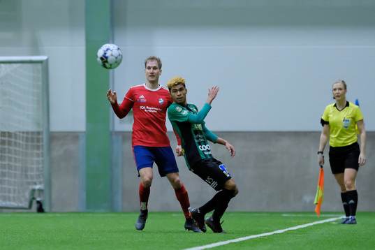 Östers Oliver Silverholt och Varbergs Keanin Ayer Boya