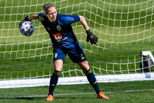 Goalkeeper Jennifer Falk