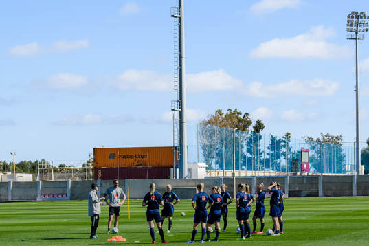 Players gather