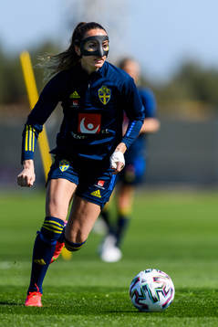 Kosovare Asllani