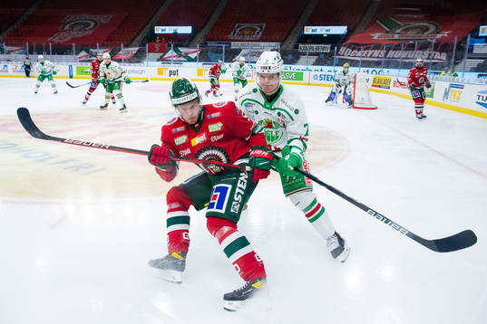 Frölundas Filip Johansson och Rögles Erlend Lesund