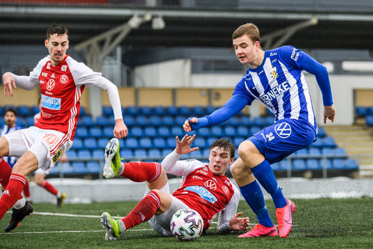 Sandvikens Gustav Thörn och IFK Göteborgs Alfons Nygaard
