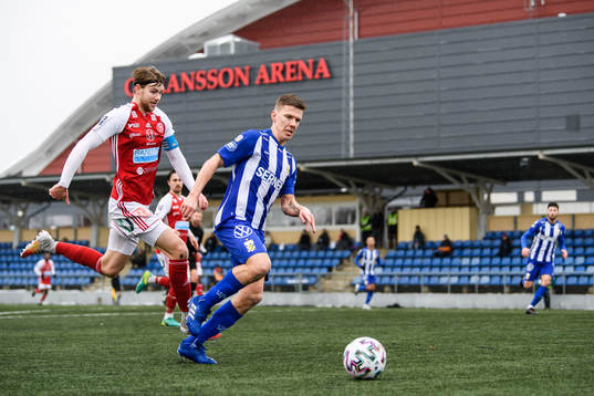 Sandvikens Niclas Håkansson och IFK Göteborgs Pontus