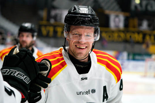 Brynäs Nicklas Danielsson jublar