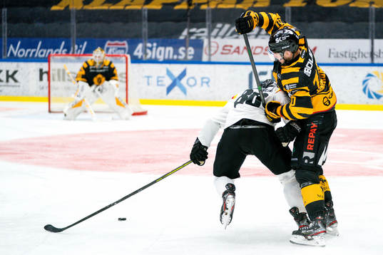 Brynäs Jadeon Descheneau och Skellefteås Joakim Lindström
