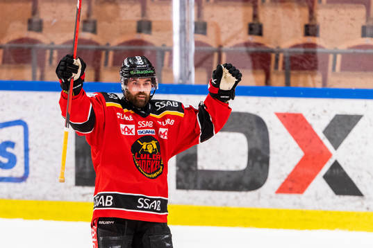 Luleås Jack Connolly jublar