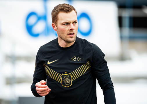 s Sebastian Larsson