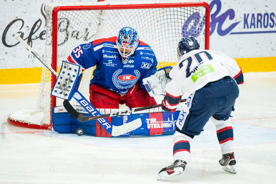 Oskarshamns målvakt Joe Cannata och Linköpings Nikola