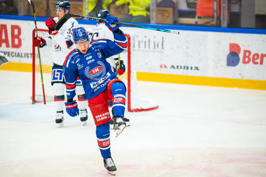Oskarshamns Fredrik Olofsson jublar