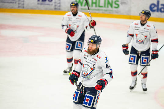 Linköpings Jonas Junland deppar
