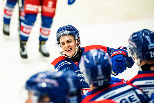 Oskarshamns Tyler Kelleher jublar
