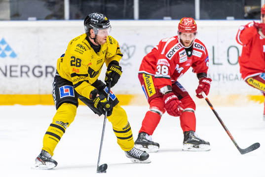 Västerås Lukas Zetterberg och Modos Alexander Ytterell