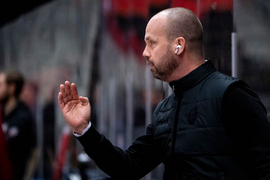 Modos assisterande tränare Peter Johansson