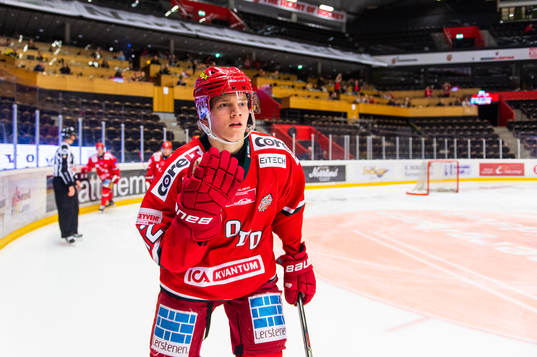 Modos Jesper Lindgren jublar