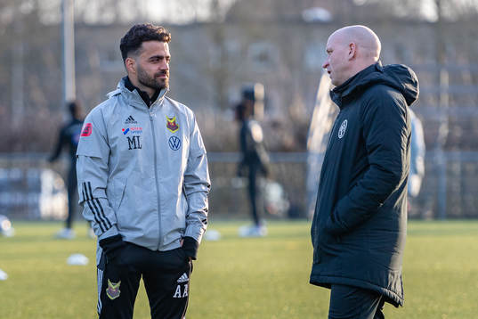 Östersunds tränare Amir Azrafshan och Landskronas