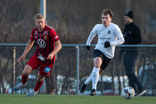 Östersunds Ludvig Fritzson mot Landskronas Filip Ottosson