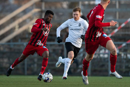 Östersunds Kalpi Wilfried Ouattara mot Landskronas Dennis