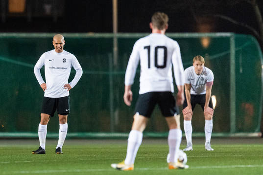 Landskronas Sumar Almadjed och Viktor Wihlstrand deppar