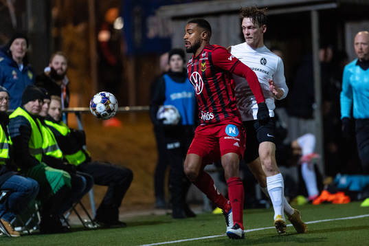 Landskronas Robin Hofsö mot Östersunds Noah Sonko Sundberg