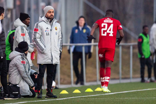 Östersunds tränare Amir Azrafshan