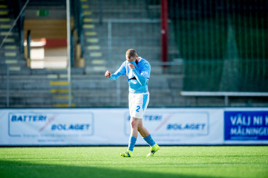Malmö FFs Jo Inge Berget tvingas lämna planen