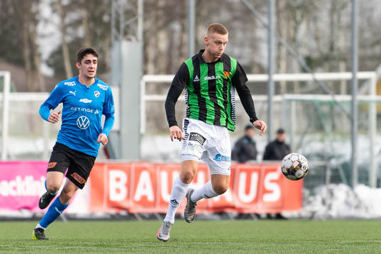 Halmstads Emil Tot Wikström och GAIS Joackim Åberg