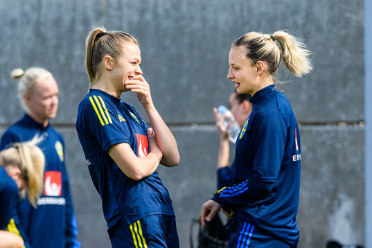 Fridolina Rolfö and Nathalie Björn