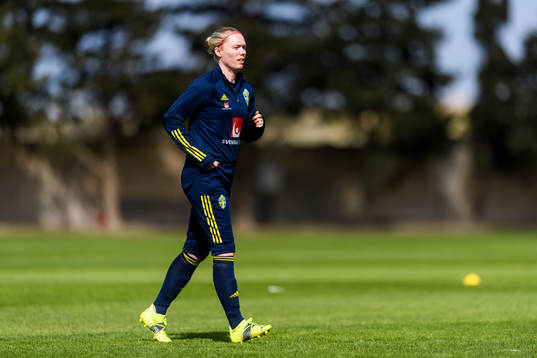 Goalkeeper Hedvig Lindahl