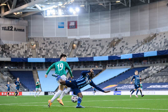 Brages Noa Williams och Djurgårdens Edward Chilufya