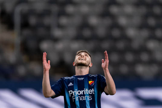 Djurgårdens Albion Ademi deppar