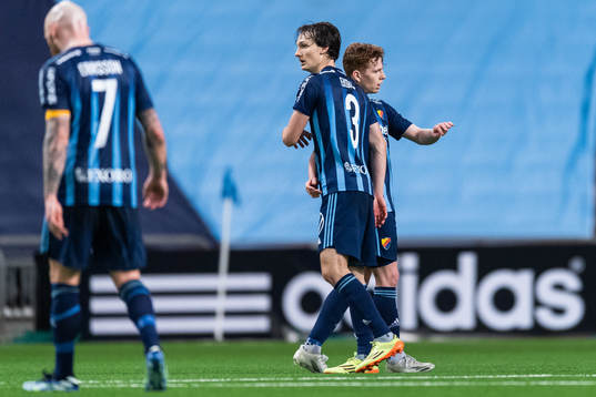 Djurgårdens Hjalmar Ekdal och Aslak Witry jublar