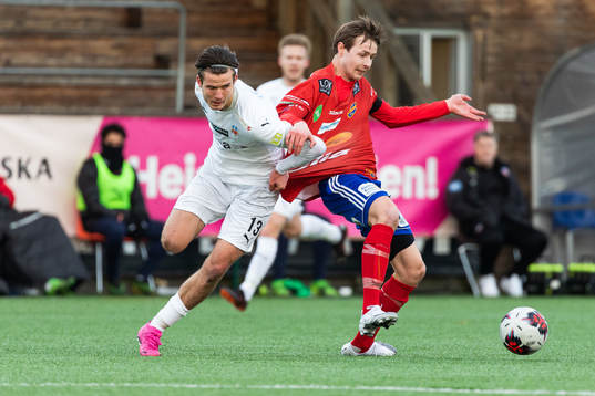 Helsingborgs Wilhelm Loeper och Gauthiods Robin Särud