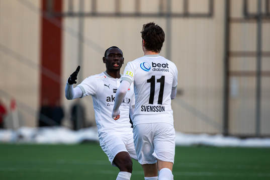 Helsingborgs Max Svenssonhar kvitterat till 1-1 och jublar