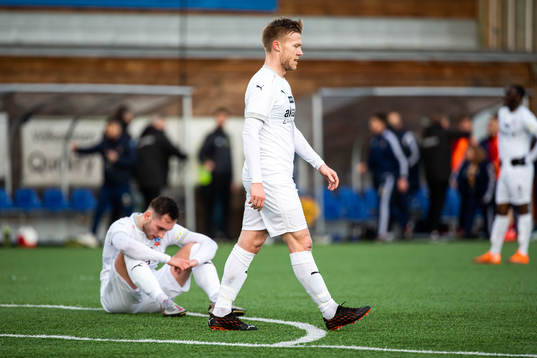 Helsingborgs Andreas Landgren och Vladislav Kreida deppar