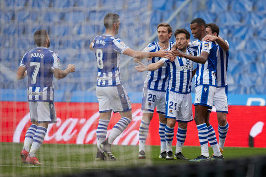 Alexander Isak of Real Sociedad celebrates