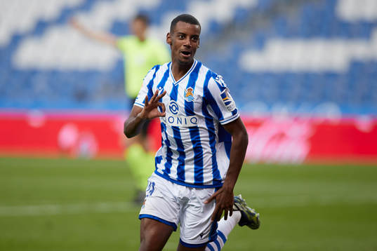 Alexander Isak of Real Sociedad CF celebrates
