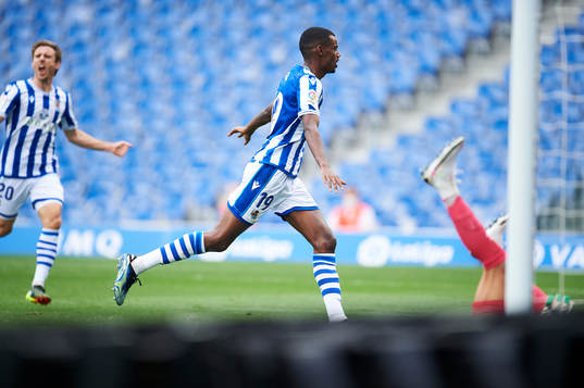 Alexander Isak of Real Sociedad celebrates
