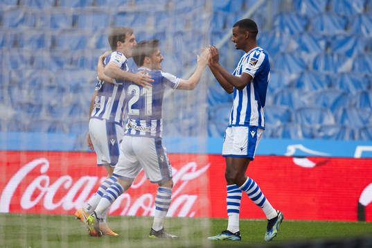 Alexander Isak of Real Sociedad celebrates
