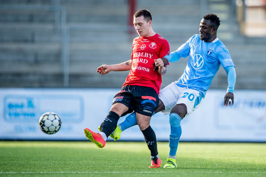 Trelleborgs målvakt Merlin Nuhanovic Malmö FFs Bonke