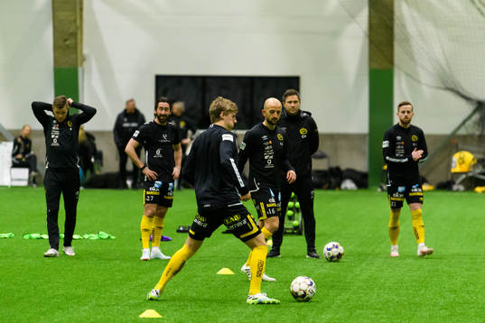 Elfsborgs spelare värmer upp