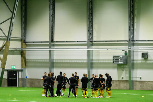 Elfsborgs spelare värmer upp