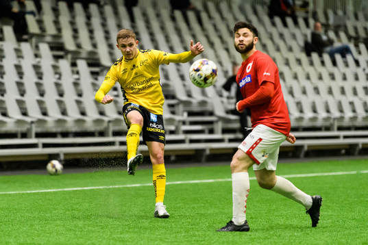 Elfsborgs Jacob Ondrejka och Degerfors Jonathan Tamimi