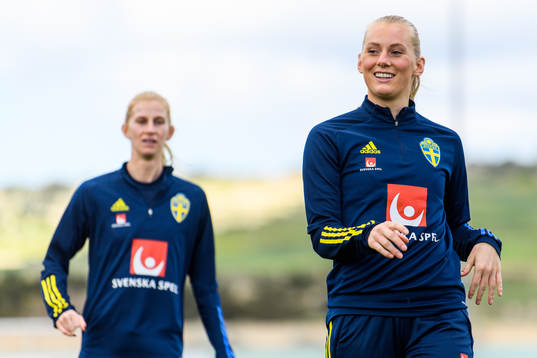 Sofia Jakobsson and Stina Blackstenius