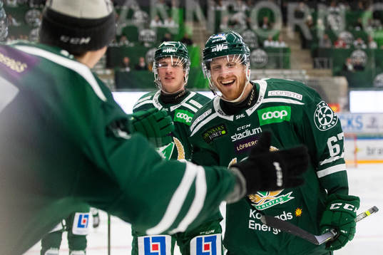 Färjestads Pontus Widerström jublar