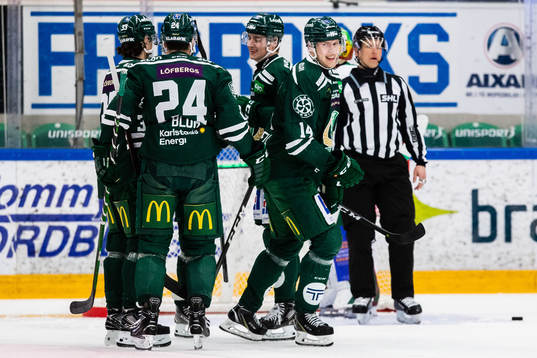 Färjestads Victor Ejdsell jublar