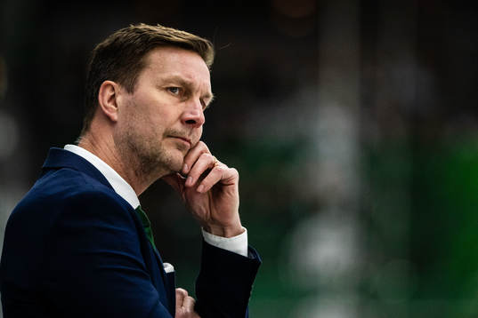 Färjestads huvudtränare Johan Pennerborn