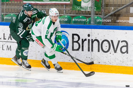 Färjestads Per Åslund och Rögles Samuel Johannesson