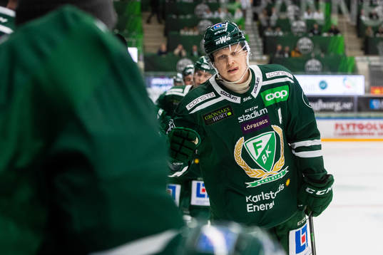 Färjestads Daniel Viksten jublar