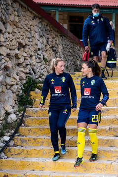 Mimmi Larsson and Johanna Rytting Kaneryd of Sweden